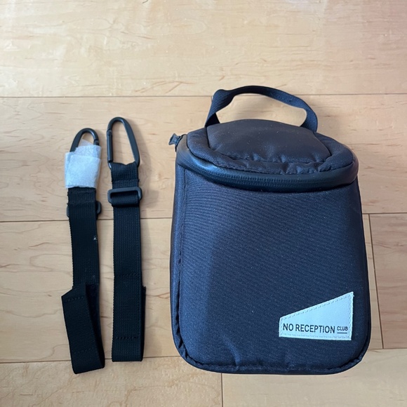 No Reception Club Bag - Picture 7 of 8